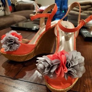 Charlotte Russe coral wedges